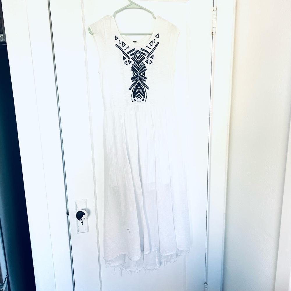 Free People Embroidered Maxi Dress Size Medium